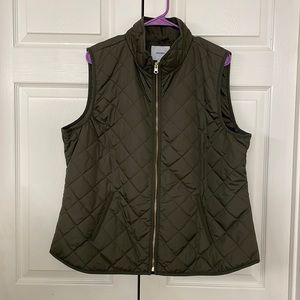 New Old Navy Olive Quilted Vest